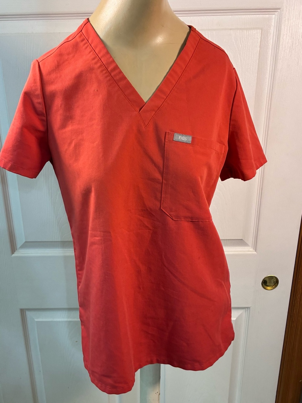 Figs size XS clay Catarina one pocket scrub top